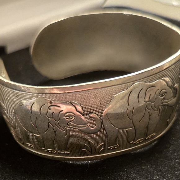 Accessories - Vintage Elephant Adjustable Engraved Silver Cuff Bracelet. Boho Tribal Style.
